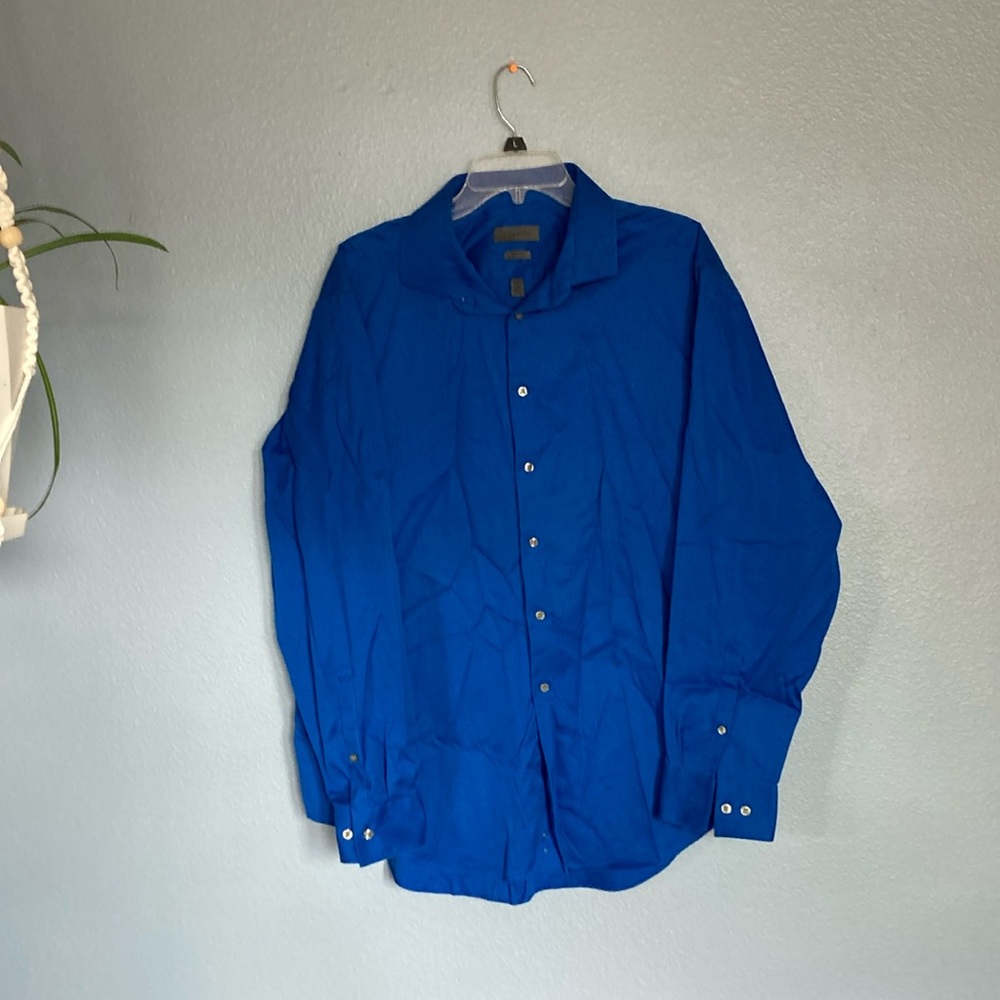 CALVIN KLEIN mens, long sleeve button down dress shirt. Dark blue. Size 18/34-35